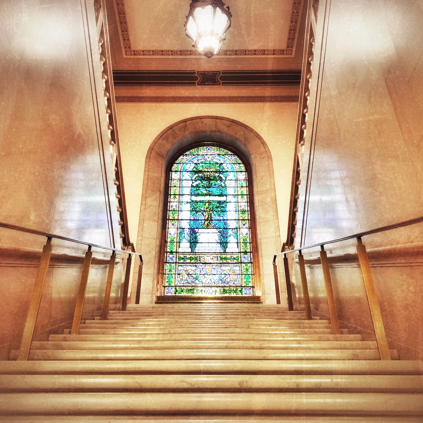 Interior of St. Louis Public Library. Photo by Alaeddin Hallak on Unsplash.